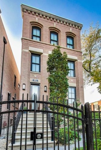 1858 Paulina St, Chicago, IL 60608-2750