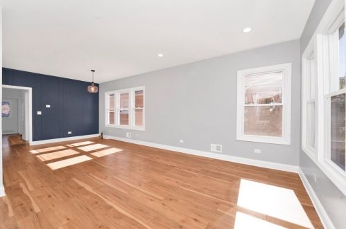 7349 Winchester Ave, Chicago IL 60626-1509 exterior