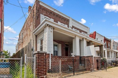 114 Thurlow St, Chester, PA 19013-2216