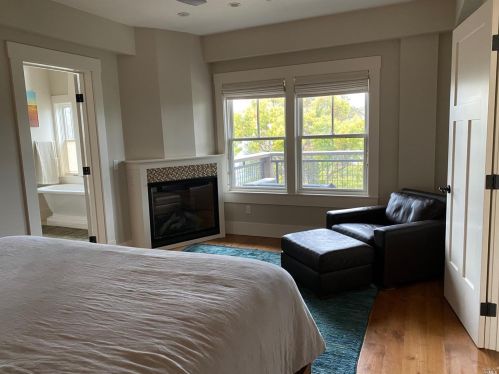 3 Mnr Dr, Mill Valley CA 94941-1328 exterior