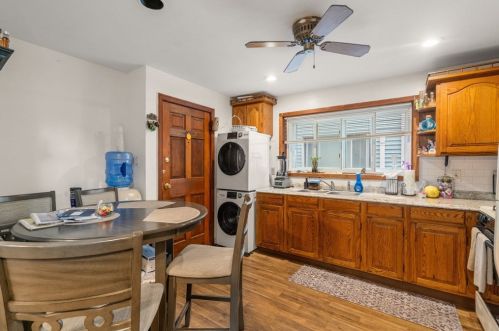 838 Saratoga St, Boston MA 02128-1113 exterior