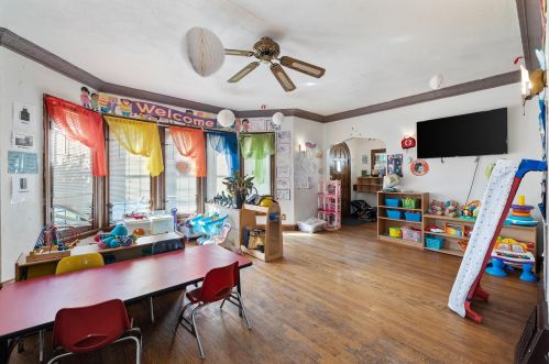 5518 Auer Ave, Milwaukee WI 53212-2107 exterior