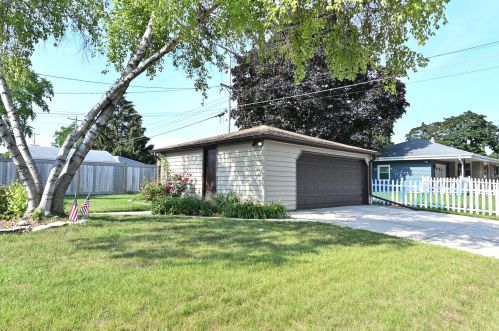 3301 77 St, Milwaukee WI 53219-1854 exterior