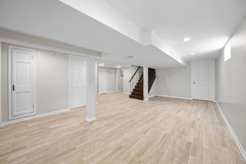 6538 Foster Ave, Chicago IL  60656-2245 exterior