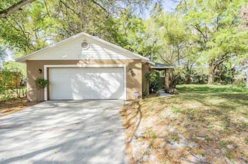 5110 17th Ave, Tampa FL 33619-2416 exterior