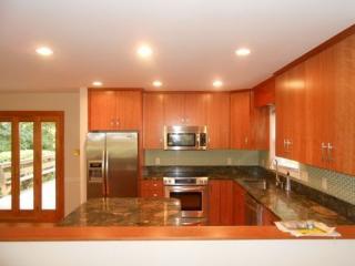 107 James Dr, Vienna VA  22180-6711 exterior