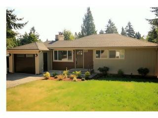 16652 14 Ave, Seattle WA  98177-3841 exterior