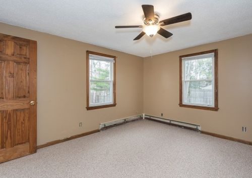 129 Lancaster Ave, West Springfield MA 01089-2235 exterior