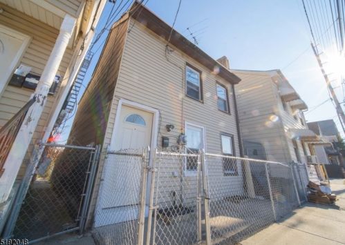 341 Marshall St, Paterson NJ  07503-3130 exterior