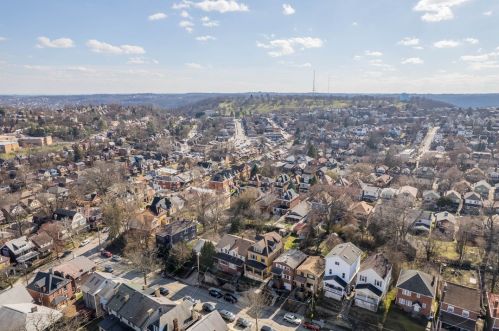 1036 Mirror St, Pittsburgh PA 15217-2646 exterior