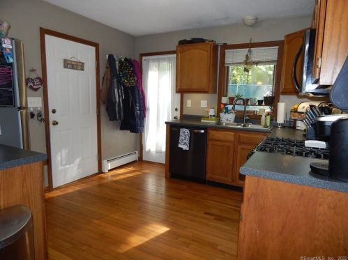 75 Bush Hl Rd, Exeter CT 06249-1210 exterior