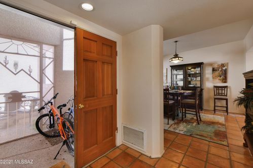 191 Roma Dr, Tucson AZ 85737-7668 exterior