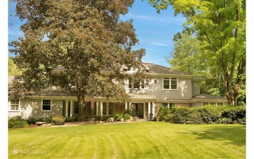 24 Day Rd, Armonk NY  exterior