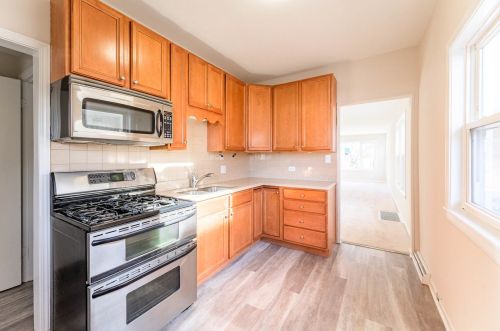 134 16 Ave, Broadview IL 60155-4015 exterior