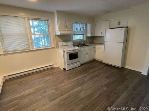 288 Gravel St, Meriden CT  06450-4663 exterior