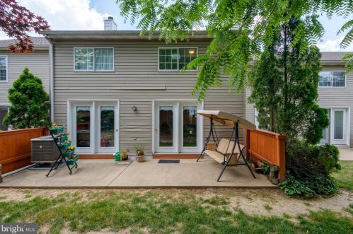 136 Pinnacle Point Dr, Lancaster PA  17601-1771 exterior