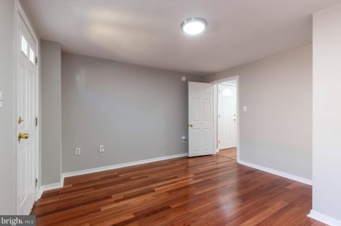 1830 9 St, Philadelphia PA 19148-4529 exterior