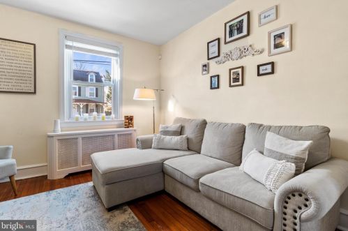 8135 Ardleigh St, Philadelphia PA  19118-3411 exterior