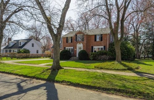 30 Plymouth Rd, Springfield, MA 01106-1923