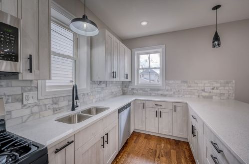 5527 Haddon Ave, Chicago IL  60651-2702 exterior