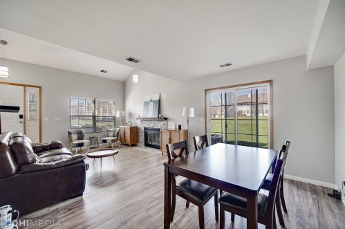 2130 Jasmine Dr, Joliet IL 60403-1609 exterior