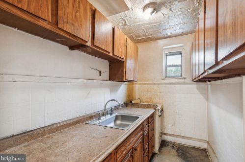 738 63rd St, Philadelphia PA 19151-3803 exterior