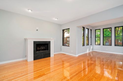 7642 Greenview Ave, Chicago, IL 60626-1210