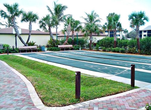 702 Southstar Dr, Fort Pierce FL 34949-9120 exterior