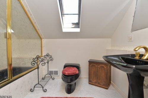 11 Spg St, Kinnelon NJ 07405-1322 exterior