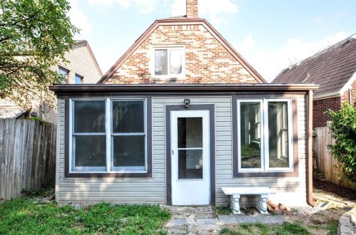 2046 Jacob St, Pittsburgh PA 15210-2451 exterior