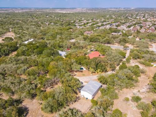 309 Rolling Oaks Ln, San Antonio TX 78253-5354 exterior