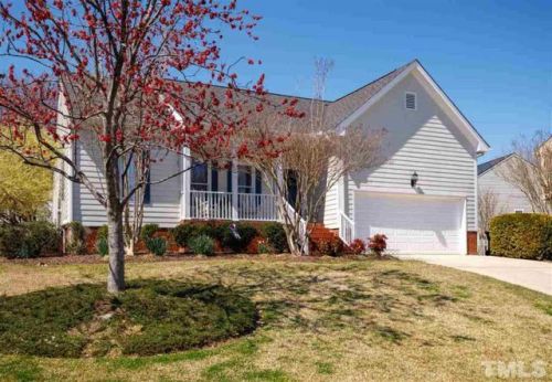 1921 Battlewood Rd, Apex, NC 27523-5123