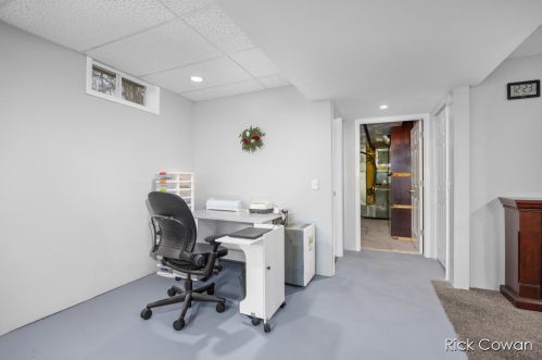 2253 Fawnwood Dr, Grand Rapids MI 49508-6519 exterior