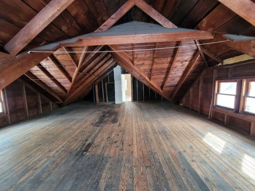 1314 49, Milwaukee WI 53208-1735 exterior