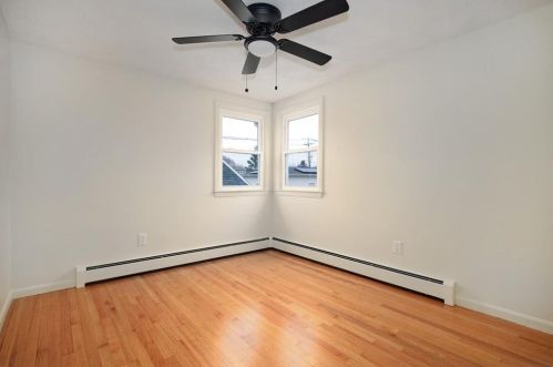 8 Ashby St, Providence RI  02919-6602 exterior