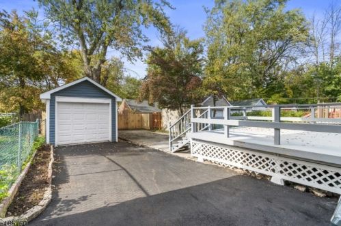 19 Becker Ter, Irvington NJ 07111-1311 exterior