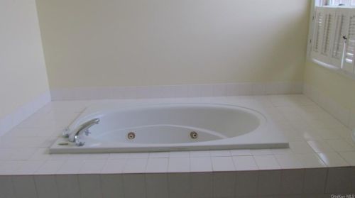 9 Harvard Dr, Poughkeepsie NY 12603-1159 exterior