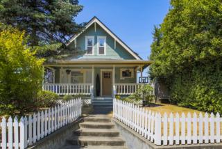 158 81st St, Seattle, WA 98117-3039