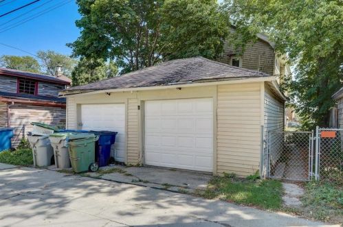 2761 54th St, Milwaukee WI  53210-2330 exterior