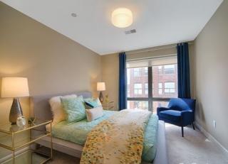 43 Rogers St, Cambridge MA  02142-1511 exterior