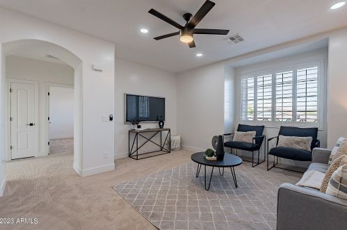 27002 23 Dr, Phoenix AZ 85085-4708 exterior