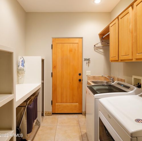 26506 11th Ave, Phoenix AZ  85085-1894 exterior