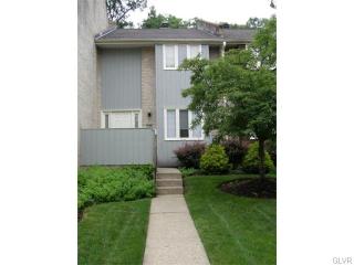 349 Carver Dr, Bethlehem, PA 18017-4716