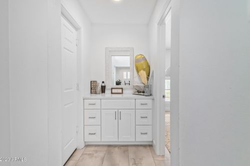 15202 10th St, Phoenix AZ  85022-3738 exterior