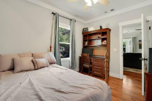 526 Flower St, Turlock CA 95380-4722 exterior