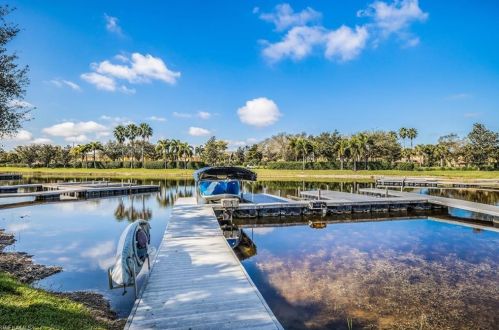 8760 Hideaway Harbor Ct, Naples FL 34120-4327 exterior