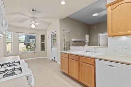 612 Colonial Park Blvd, Austin TX 78745-1790 exterior