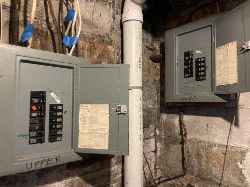 137 Grand Ave, Meskegon MI 49441 exterior