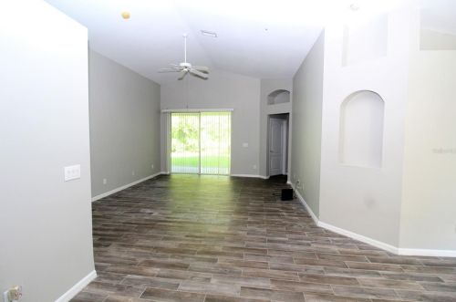 10458 Lucaya Dr, Tampa FL  33647-3324 exterior