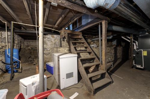 8601 Almena Dr, Kalamazoo MI  49009-9310 exterior